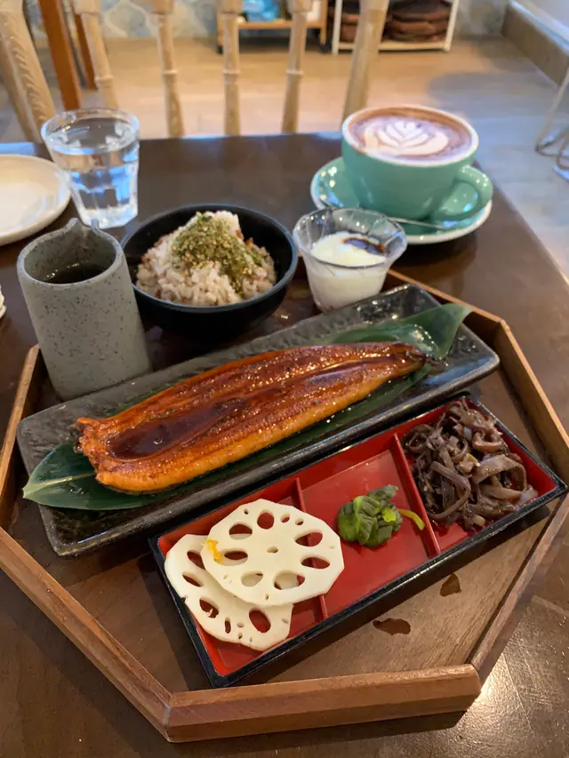 一汁三菜便當 鰻魚