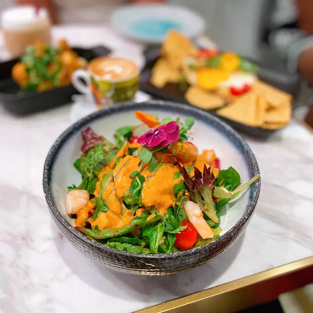 烤蝦牛油果沙律