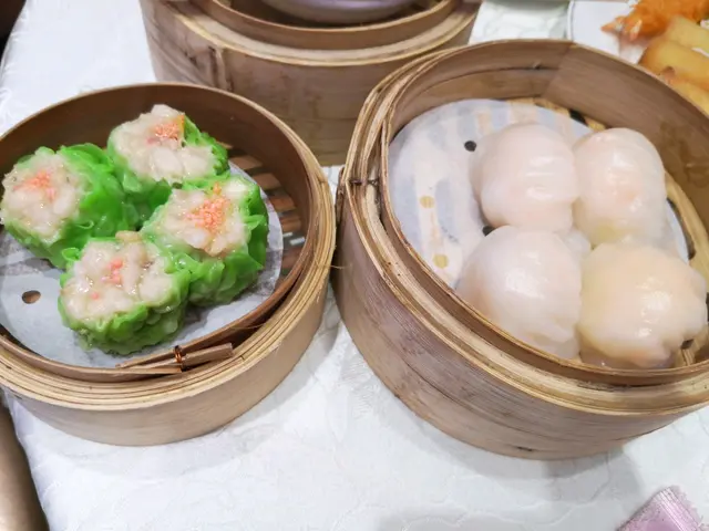 蝦餃皇， 翡翠蝦燒賣