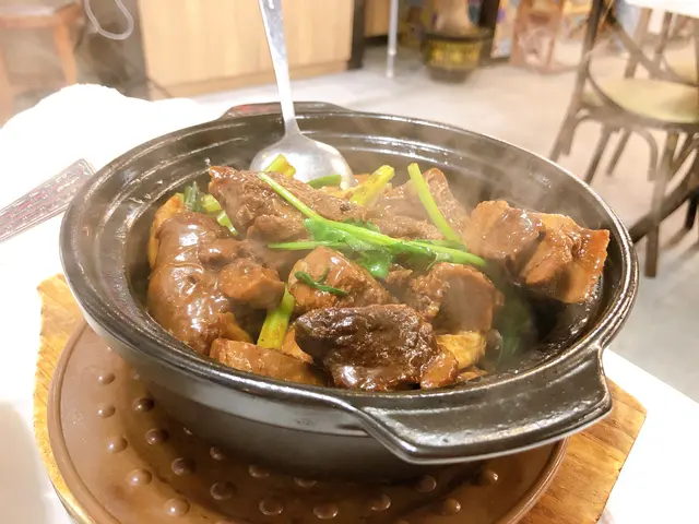 圍村獅頭鵝