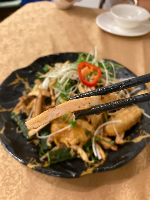 麻辣手撕雞（半隻）