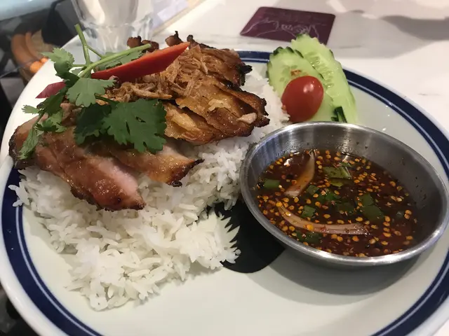 豬頸肉飯