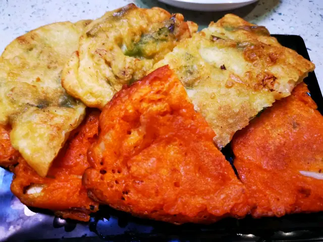 迷你海鮮煎餅及迷你泡菜煎餅