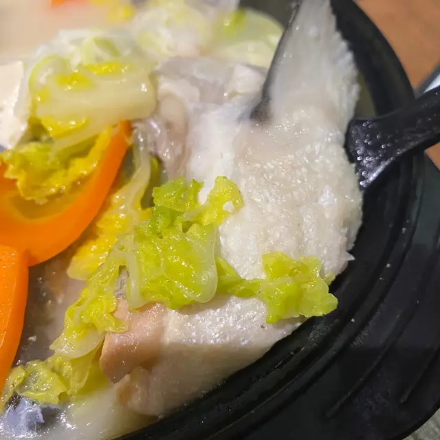 三文魚頭湯鍋
