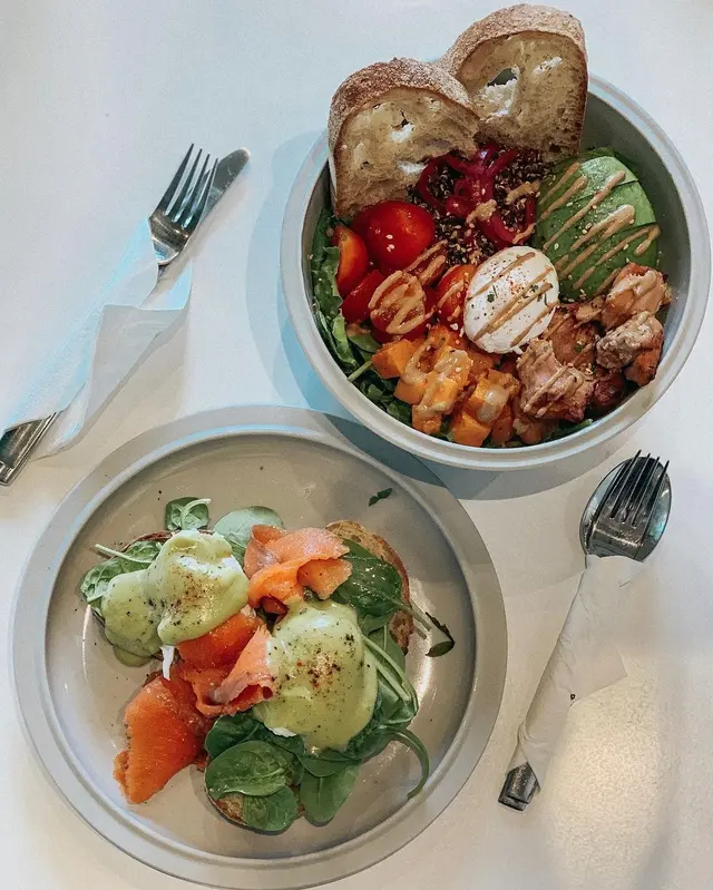 CHICKEN SALAD BOWL