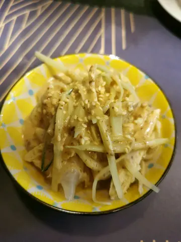 胡麻酱拌鸡丝粉皮