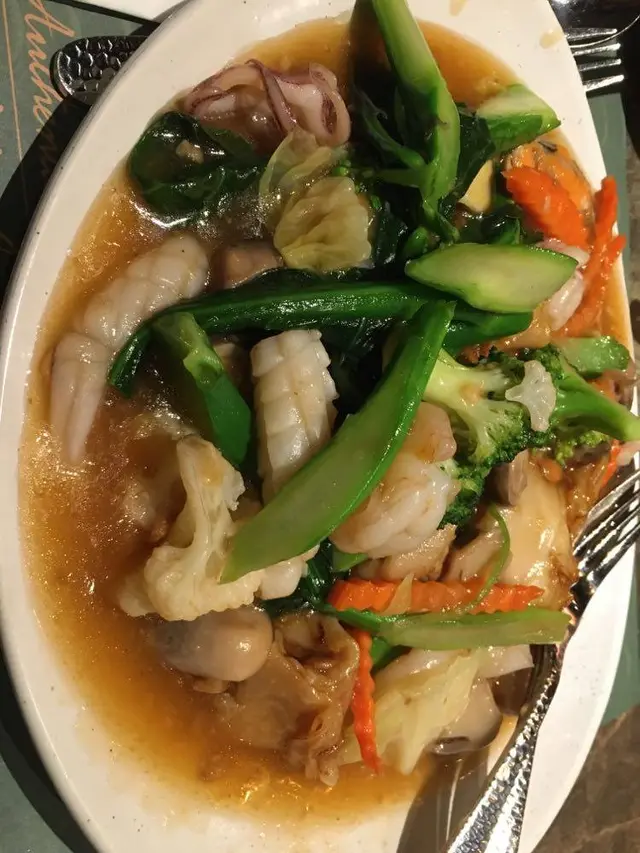 泰式濕炒海鮮河