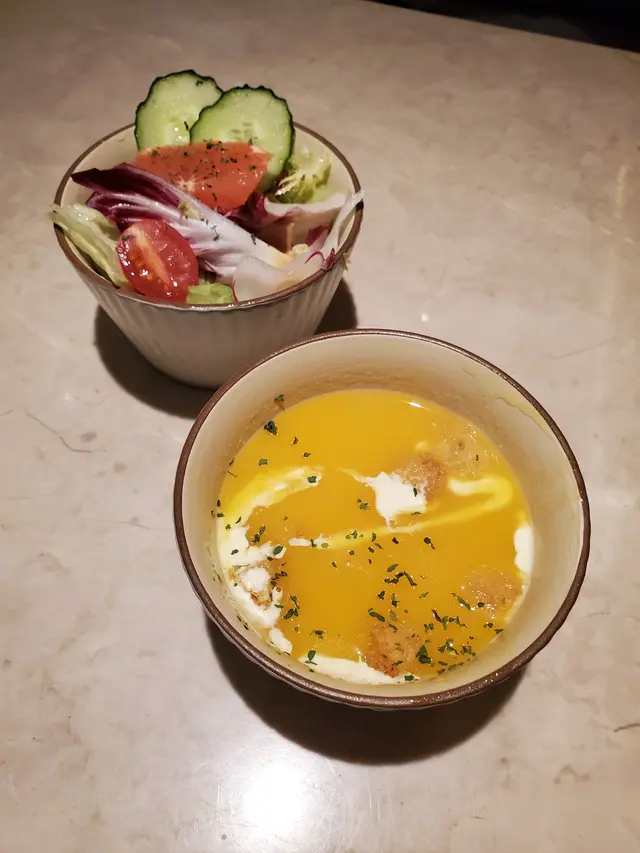 餐湯 及 沙律 (二選一)