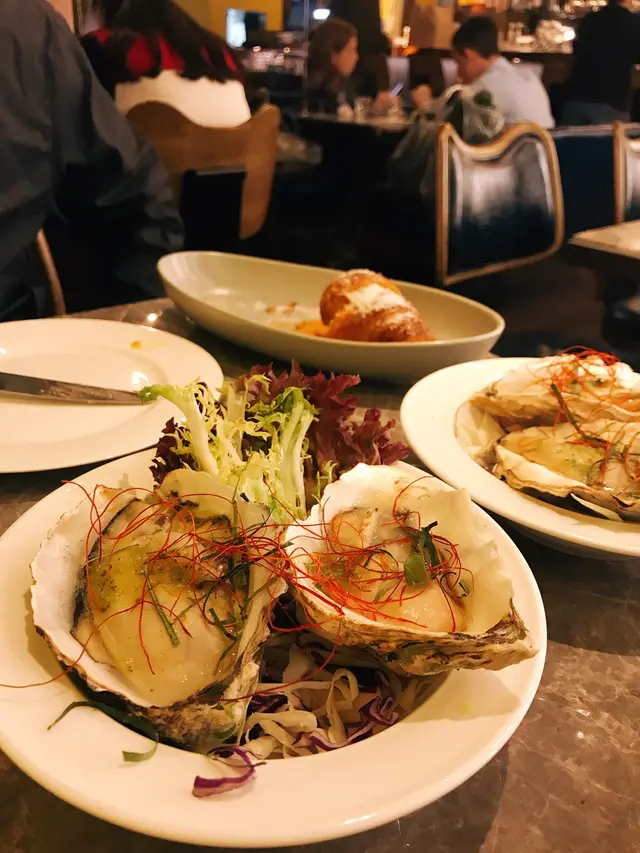 燒美國生蠔配泰式辣汁