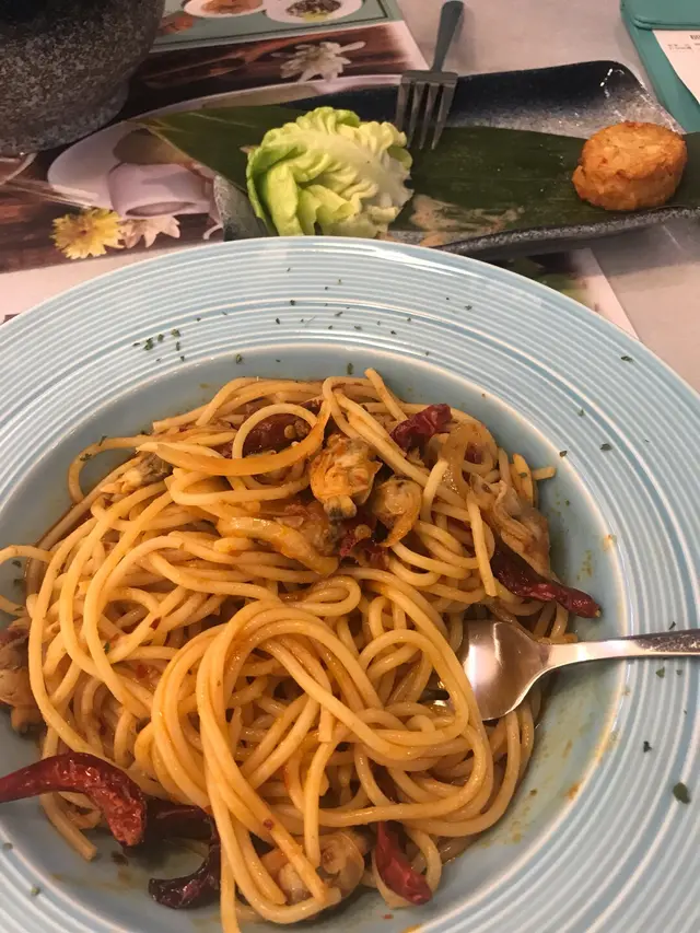三粒魚蛋呃我係蟹餅？