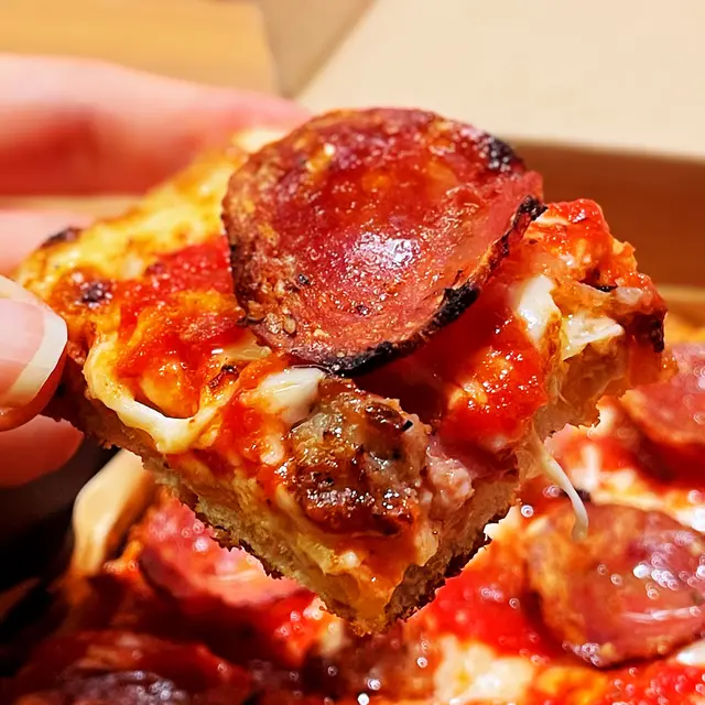 Detroit-Style Square Pizza - Hummer
