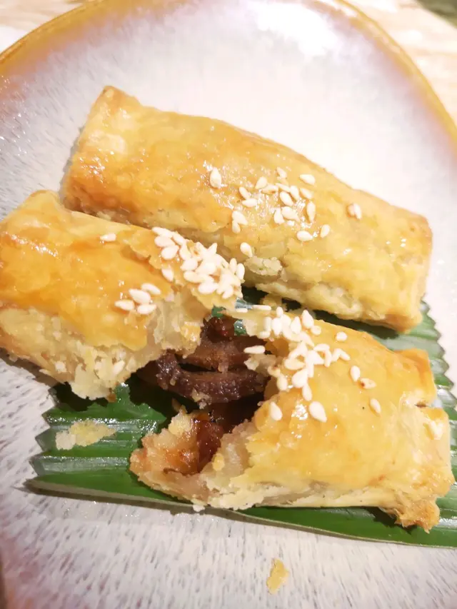 遠年陳皮叉燒酥