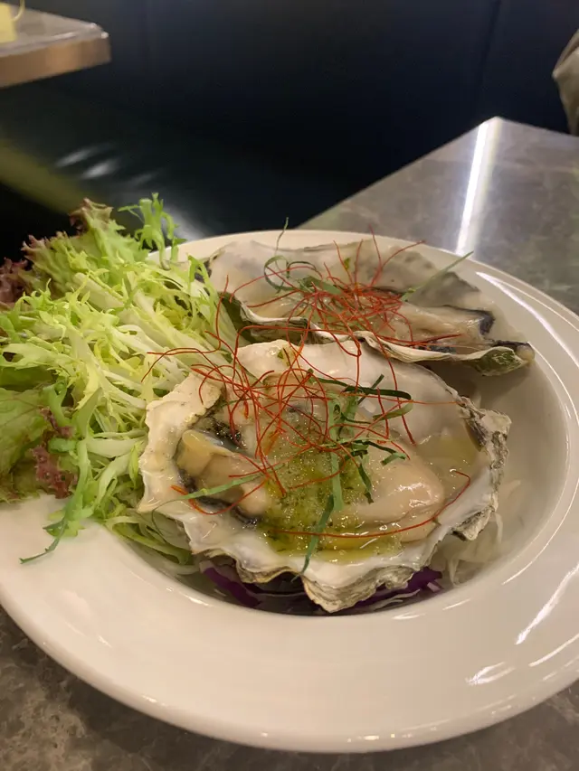 燒美國生蠔配泰式辣汁