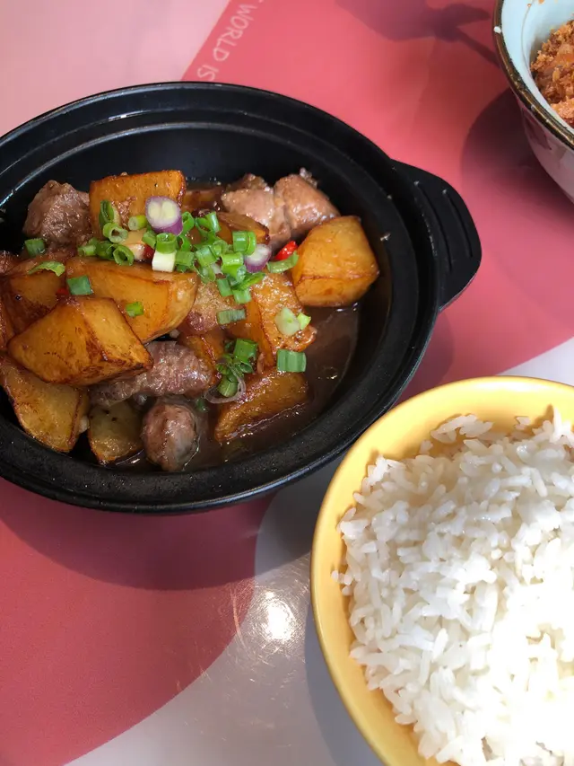 醬煮薯仔牛柳粒