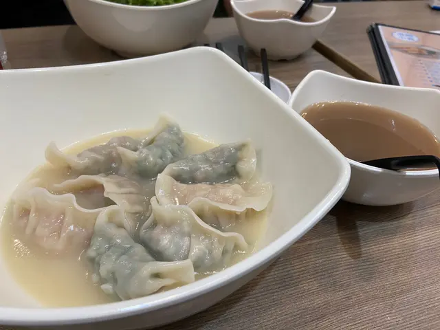 招牌四拼餃
