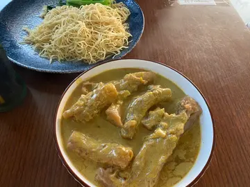 咖哩牛肋麵