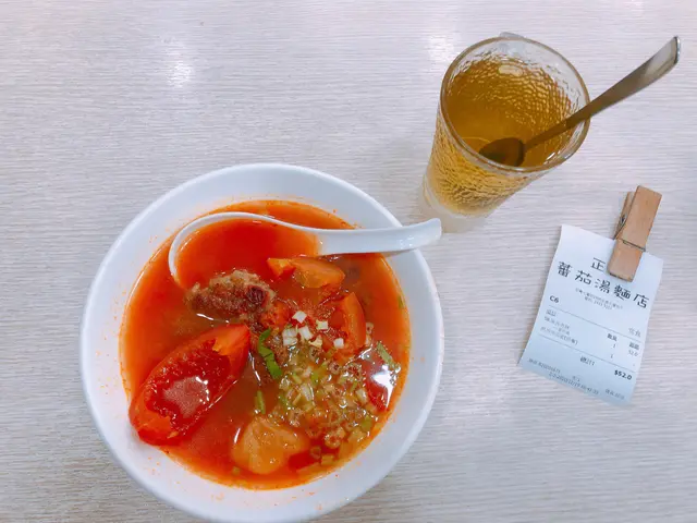 8號隊長肉餅湯麵餐(2塊)