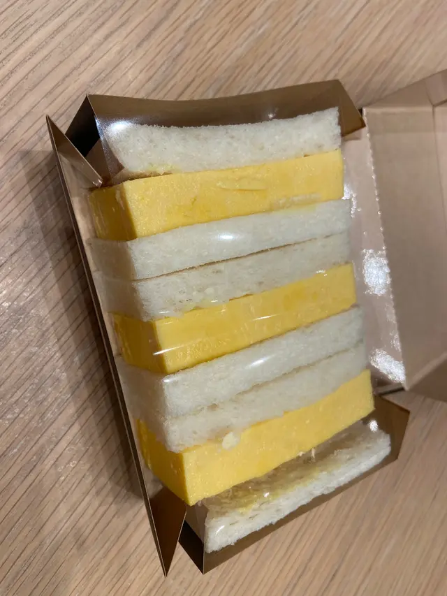 Egg  sandwich  
