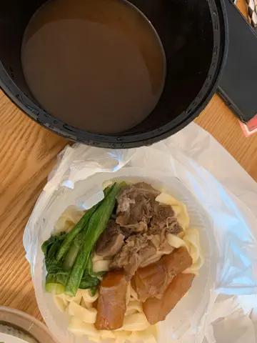 紅燒半筋半肉麵