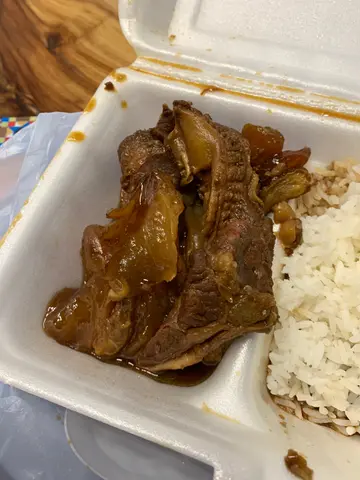 柱侯牛腩飯