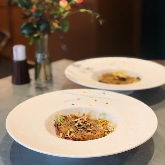 黑松露新豬肉炒雙色飯