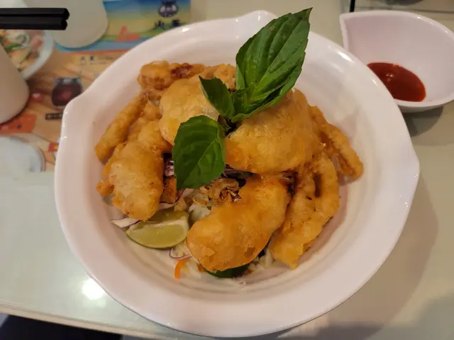 炸軟殼蟹青木瓜沙律