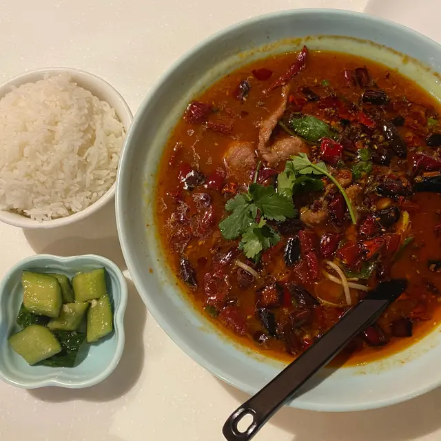 午市套餐水煮牛肉