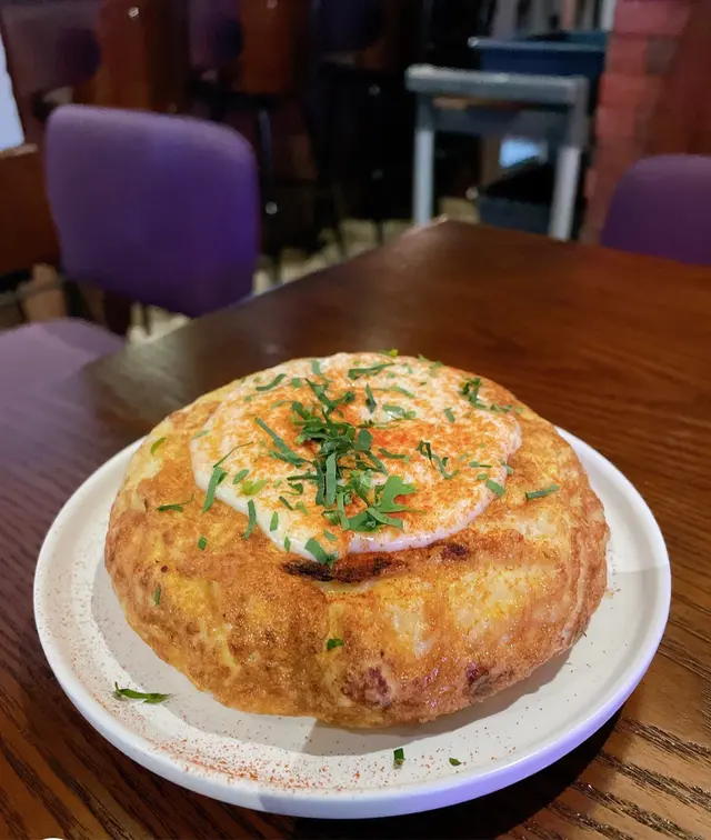 好好食。係香港好少食到西班牙蛋餅。