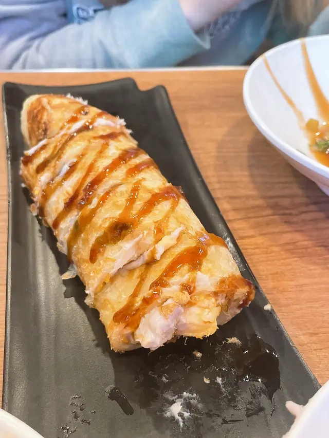 人氣爆醬葱抓蛋餅 (芋頭肉鬆+超司)