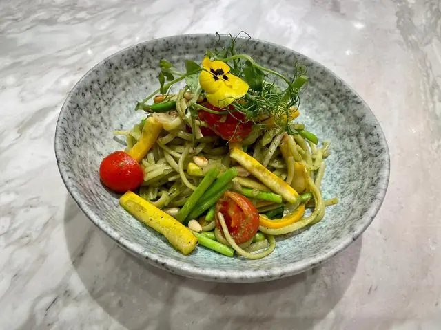 羅勒青醬蘆筍扁意粉