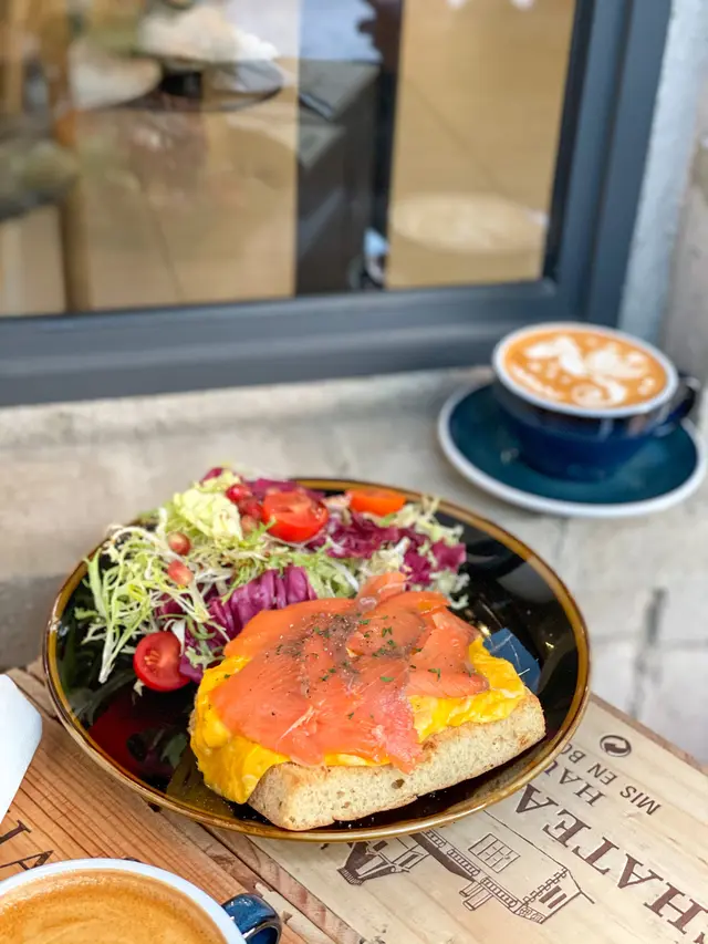 Smoked Salmon Scrambled Egg Toast