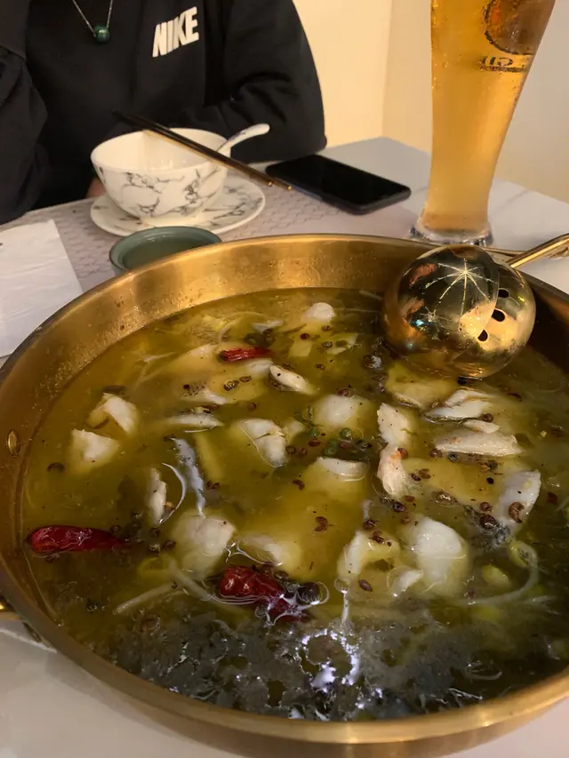大份量酸菜魚