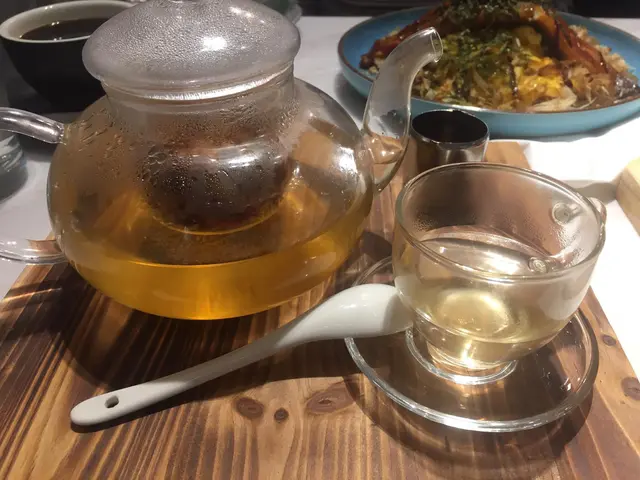 蜜桃果粒茶