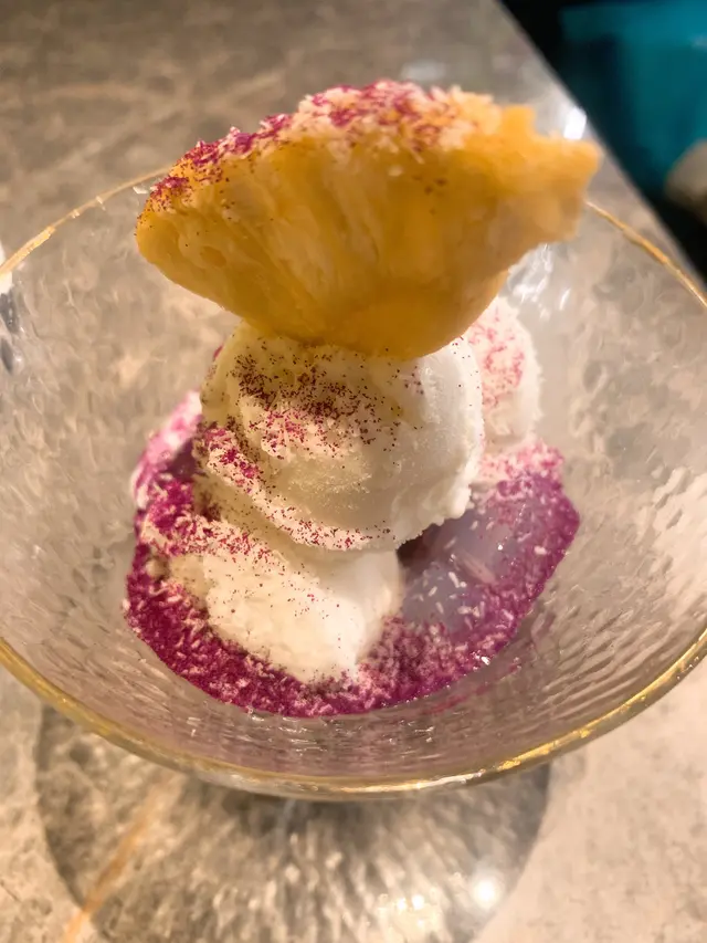 🌟 椰子雪糕 配 風乾鳳梨 及 紫糯米