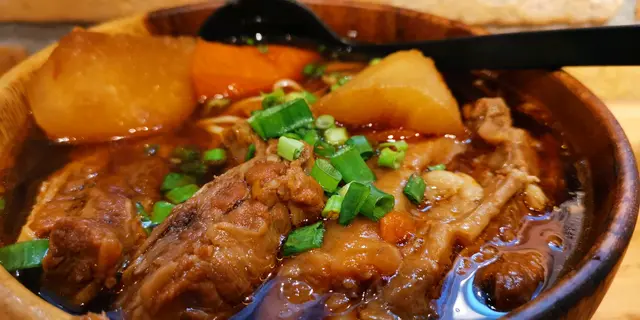 紅燒牛肉麵