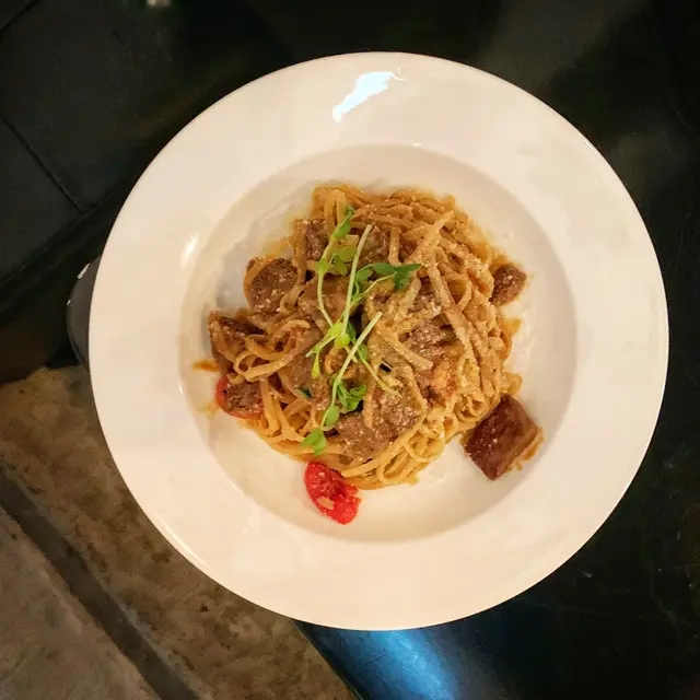 紅酒燉牛肉扁意粉