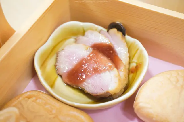 鴨肉伴草莓意大利香醋汁