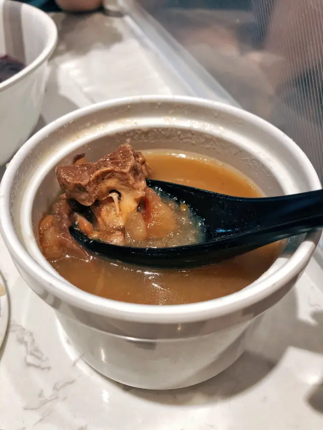 蘋果紅蘿蔔沙參煲排骨湯