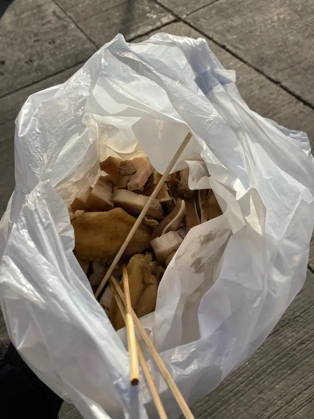 滷水雞翼+五花腩+豬耳+生腸