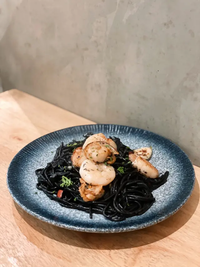 海鮮墨魚汁意粉