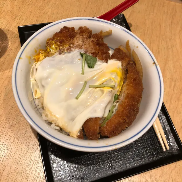 滑蛋吉列豬扒飯 梅