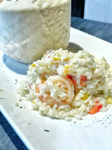 熔岩椰青海鮮珍珠飯