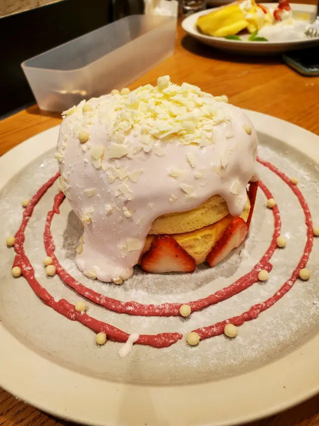 限定奇蹟之粉紅莓果忌廉梳乎里班戟