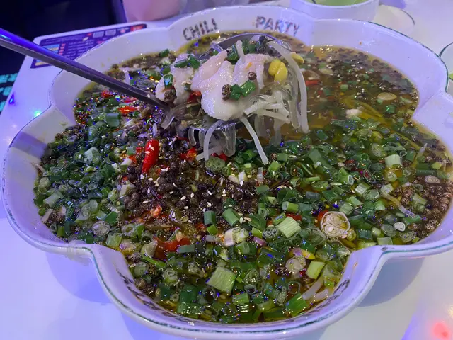 鮮椒味型江團（中辣）