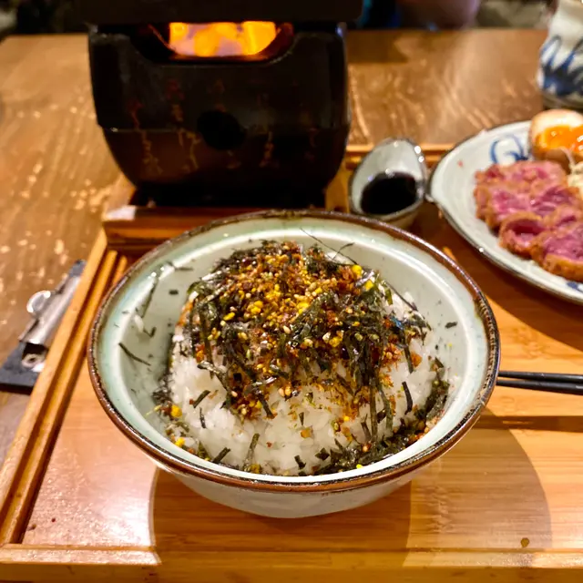 白飯加配秘之飯素