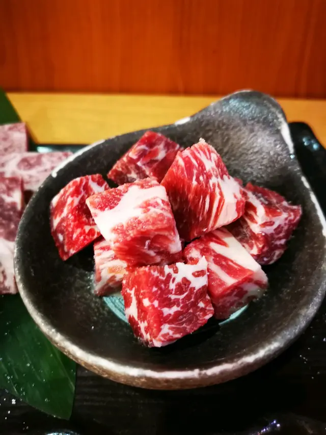 切成一口尺寸,燒出鮮嫩軟滑