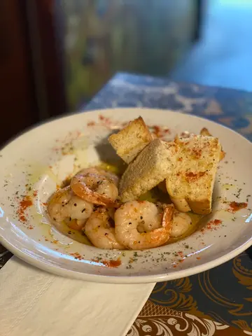 Garlic  sautéed  prawns