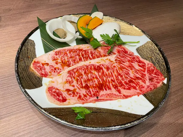 大判燒！黑毛和牛西冷