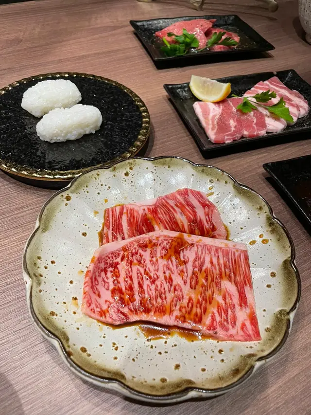 火灸黑毛和牛壽司