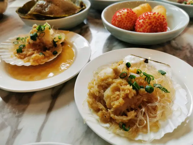 金銀蒜粉絲蒸元貝